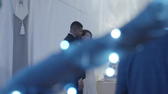 Bride and groom thanking guests. Giving a speech. Shot in 4K 60 FPS. To purchase entire event raw at wholesale price email willneatheryyahoo.com.