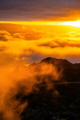 Obraz na płótnie Canvas Mist in the mountains at sunrise
