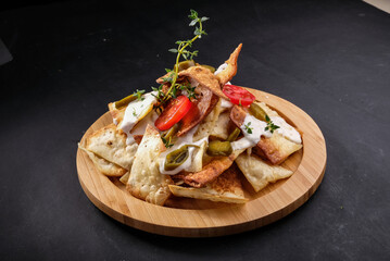 bread slice salad with jalapeño pepper tomato and sauce