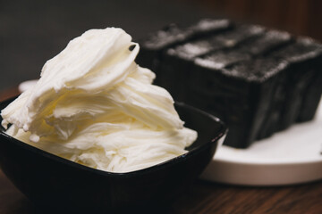 milk shaved ice with charcoal toast