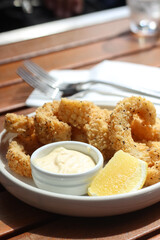 fried calamari with aioli