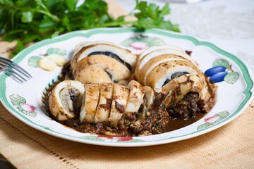 Stuffed cuttlefish with ink sauce