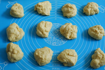 dough bread 