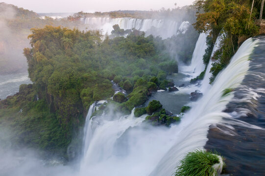 Image Number 22986DS. The incredibly beautiful Iguazu Falls on the border between Brazil and Argentina.