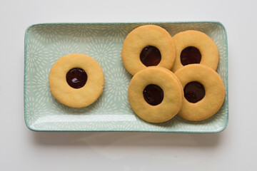butter cookies with marmalade 