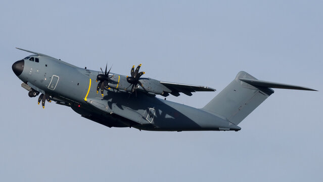 A400