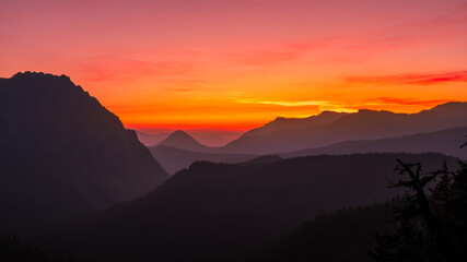 Sunset at Inspiration Point in Mount Rainier National Park in Washington