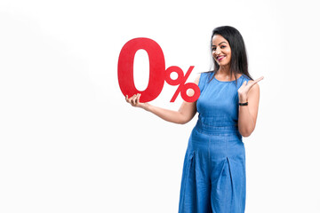 Indian woman showing zero percent sign board on white background.