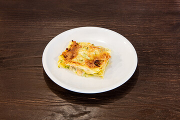 lasagna, vegetariana, piselli, besciamella, gamberetti, tavola calda, ristorante, fatto, in, casa, delizioso, piatto, pranzo, cena, alimento, piatti, pasti, cacio, patata, bianco, italiano, salsa, pra