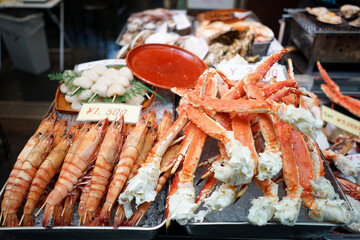 Freshly cook Hokkaido snow crab selling at Japan Market