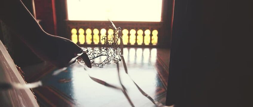 masquerade mask