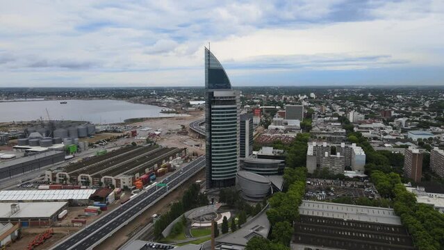 Viaduct y edificio de oficinas 