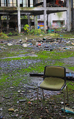 edificio industrial abandonado sillón fábrica 4M0A8245-as23