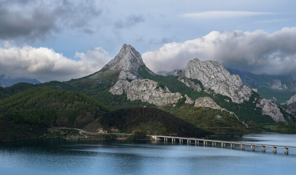 Pico Gilbo in the mountains of Ria&ntilde;o