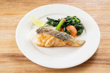 夕食の真鱈のバタームニエル