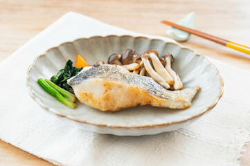 マダラのしょうゆバタームニエル