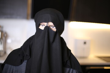 Beautiful woman wearing traditional Arabic clothing 