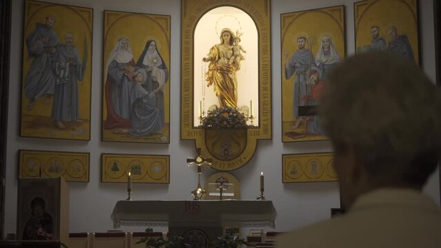 Adoraci&oacute;n cat&oacute;lica
