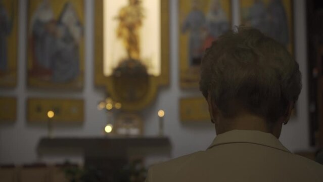 Adoraci&oacute;n cat&oacute;lica