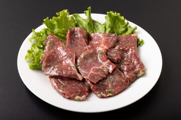 味付け牛モモ肉　焼き肉用