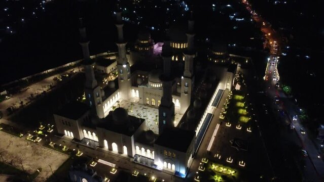 Sheikh Zayed Solo Mosque is a big Mosque in Surakarta, Landmark Surakarta. Beautiful architecture of the Sheikh Zayed Solo Mosque. Drone view