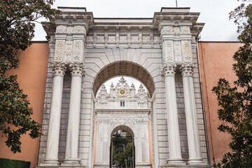 Fototapeta na wymiar One of the gates of Dolma Bache Palace, Istanbul, Turkey