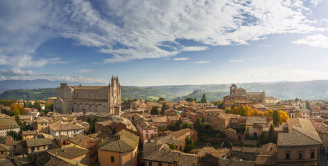 Orvieto town aerial view and Duomo cathedral. Umbria, Italy - obrazy, fototapety, plakaty