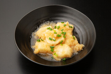 揚げ餅のみぞれ煮