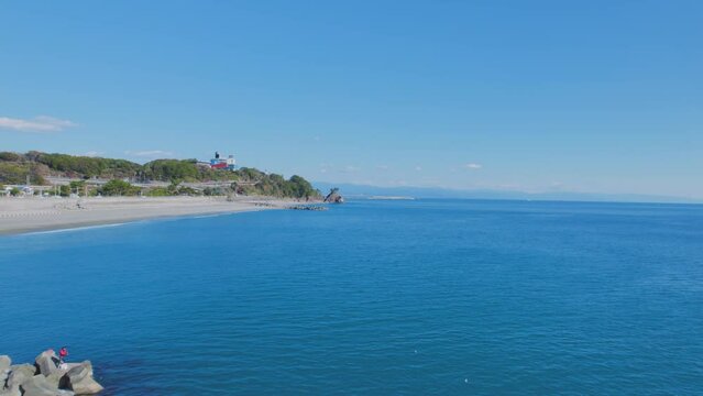 青い海と砂浜の風景　高知市桂浜上空から　ドローン空撮