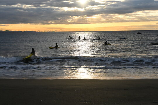 A view of young lifesavers practicing on a winter morning.