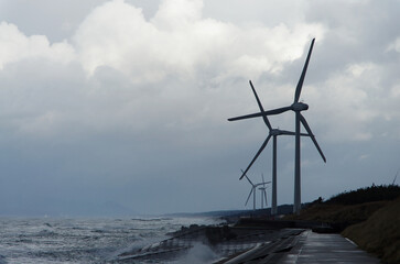 曇空と風力発電