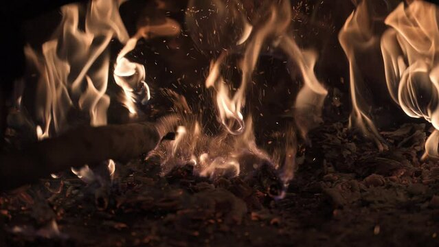 fuoco fiamma ardente