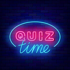 Obraz na płótnie Canvas Quiz time in speech bubble neon sign. Badge with lettering. Vector stock illustration