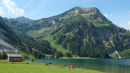 Vilsalpsee in Östereich im Sommer