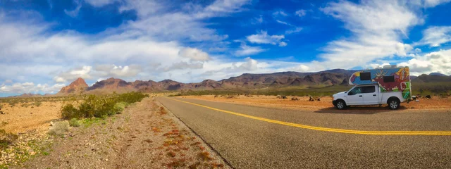 Fototapete Route 66 Panorama of campervan with colorful artwork on the former Route 66 near Oatman, on the foot of the Black Mountains, Mohave County, Arizona, USA.   © HansWismeijer