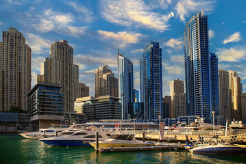 Fototapeta premium Dubai Marina at sunset