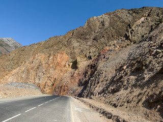 Bright colors on the rocks.