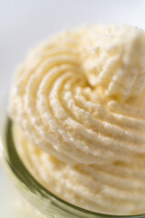 White chocolate ganache frosting