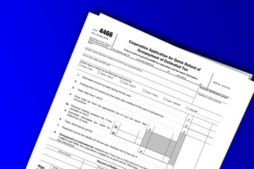 Obraz premium Form 4466 documentation published IRS USA 43383. American tax document on colored