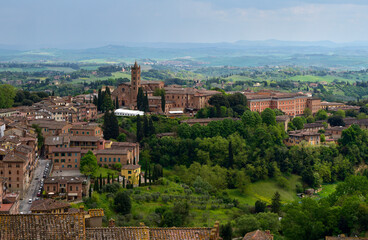 Fototapeta na wymiar Aerial view on the old town of Siena, Italy