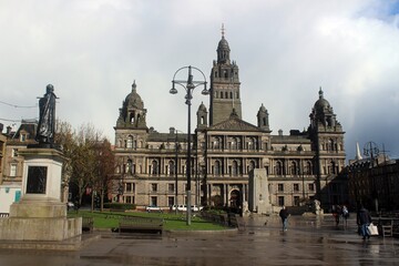 Fototapeta na wymiar George Square and City Chambers, Glasgow.