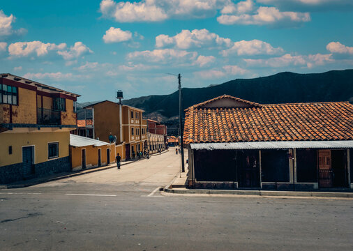 houses in the city of tomina