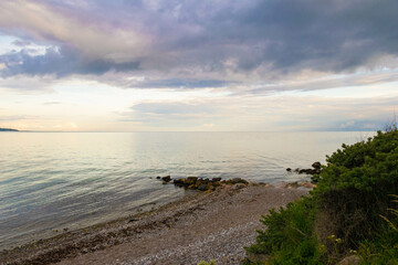Paesaggio sul Mar Baltico al tramonto
