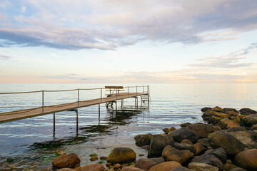 Paesaggio sul Mar Baltico al tramonto