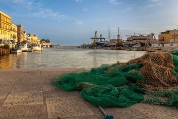 Obraz premium fishing nets on the pier