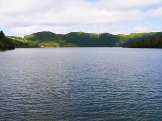 Lac bleu du site de Sete Cidades sur l'île de Sao Miguel Archipel des Açores, Portugal. Europe