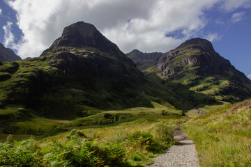 Fototapeta na wymiar Scotland-Three Sister Mountain range in Glencoe