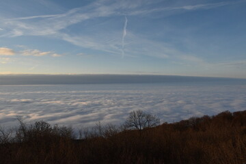 Mare di nuvole, sea of clouds  