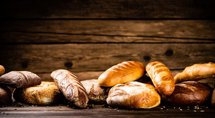 Different kinds of delicious bread. 