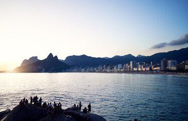 panoramic view of Ipanema beach from Arpoador at sunset in Rio de Janeiro - obrazy, fototapety, plakaty